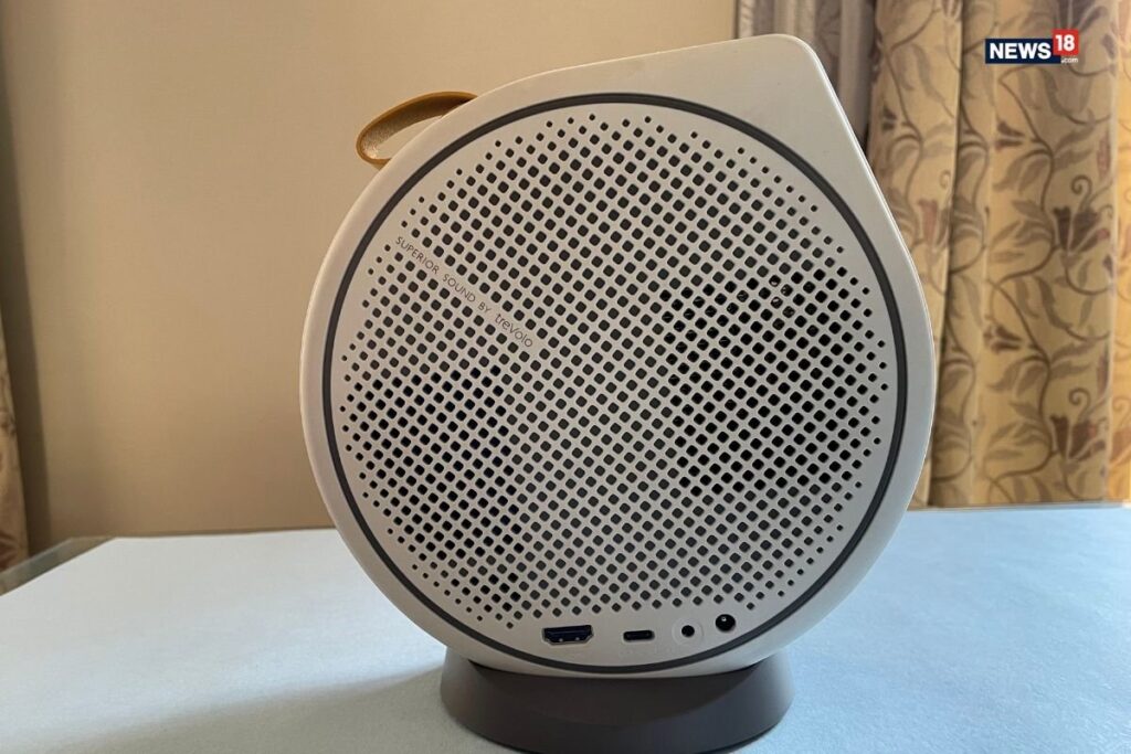 BenQ LK935 Laser Projector